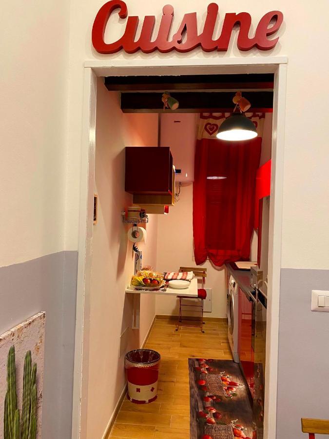 Casa Vacanza Sofa Hotel Sassari Bagian luar foto